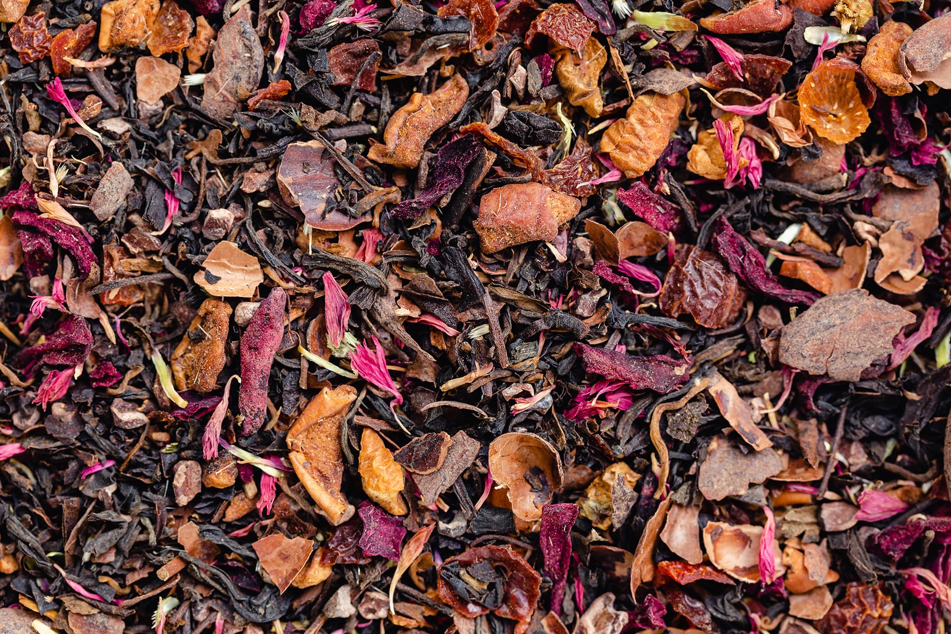 Red Velvet Oolong Tea Blend by Twist Teas